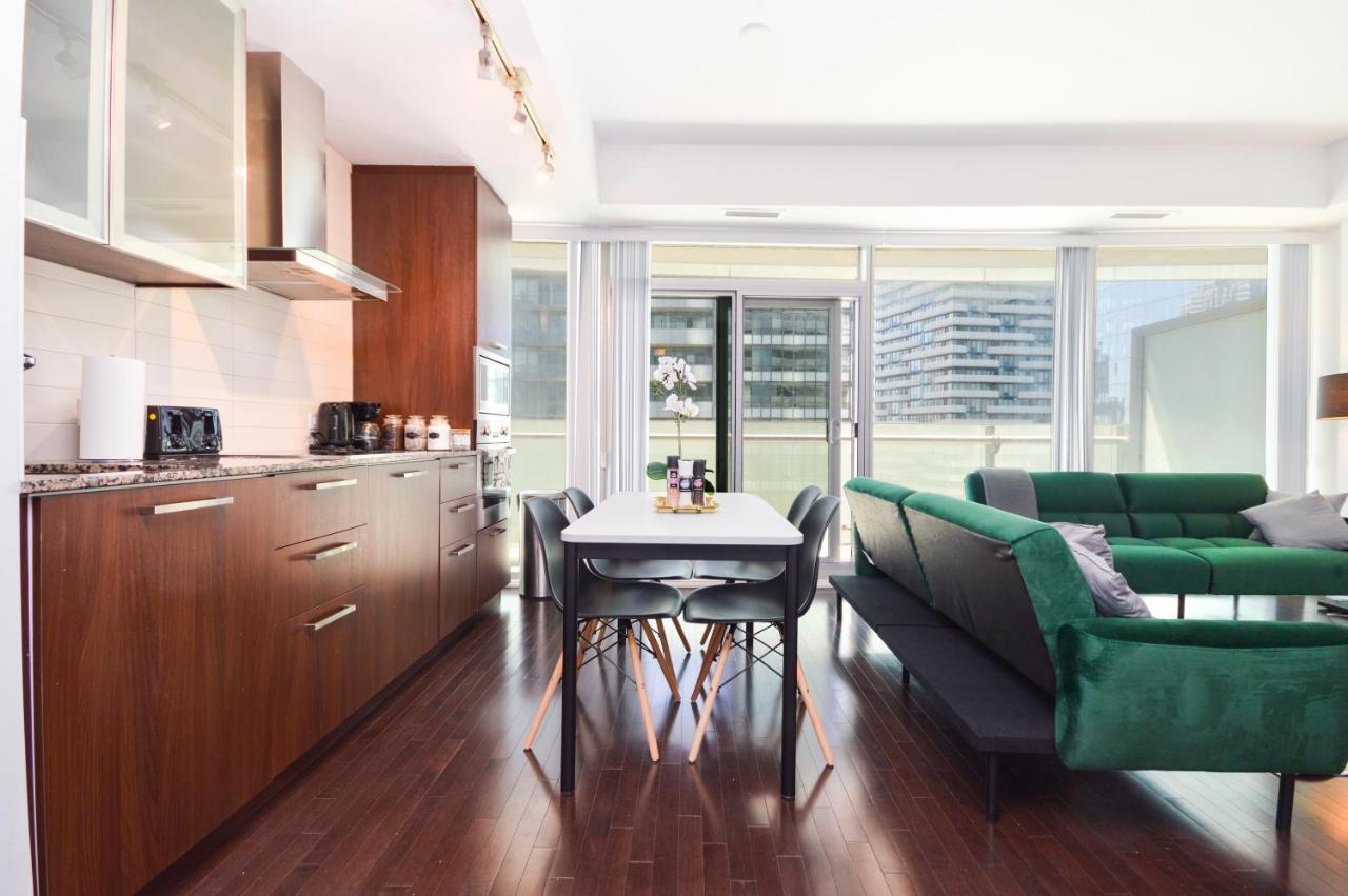 Downtown Toronto Condo Near Cn Tower, Mtcc, Rogers Center , Union Station Buitenkant foto