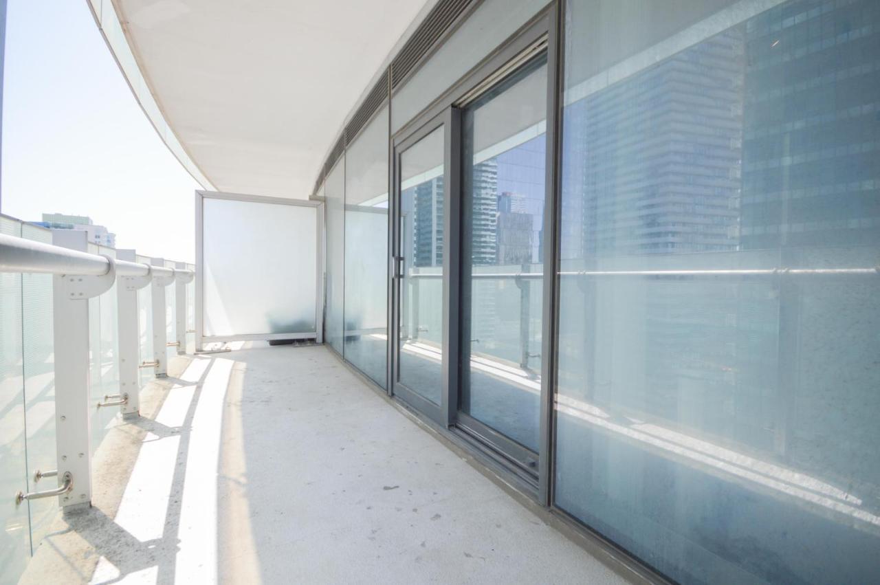 Downtown Toronto Condo Near Cn Tower, Mtcc, Rogers Center , Union Station Buitenkant foto