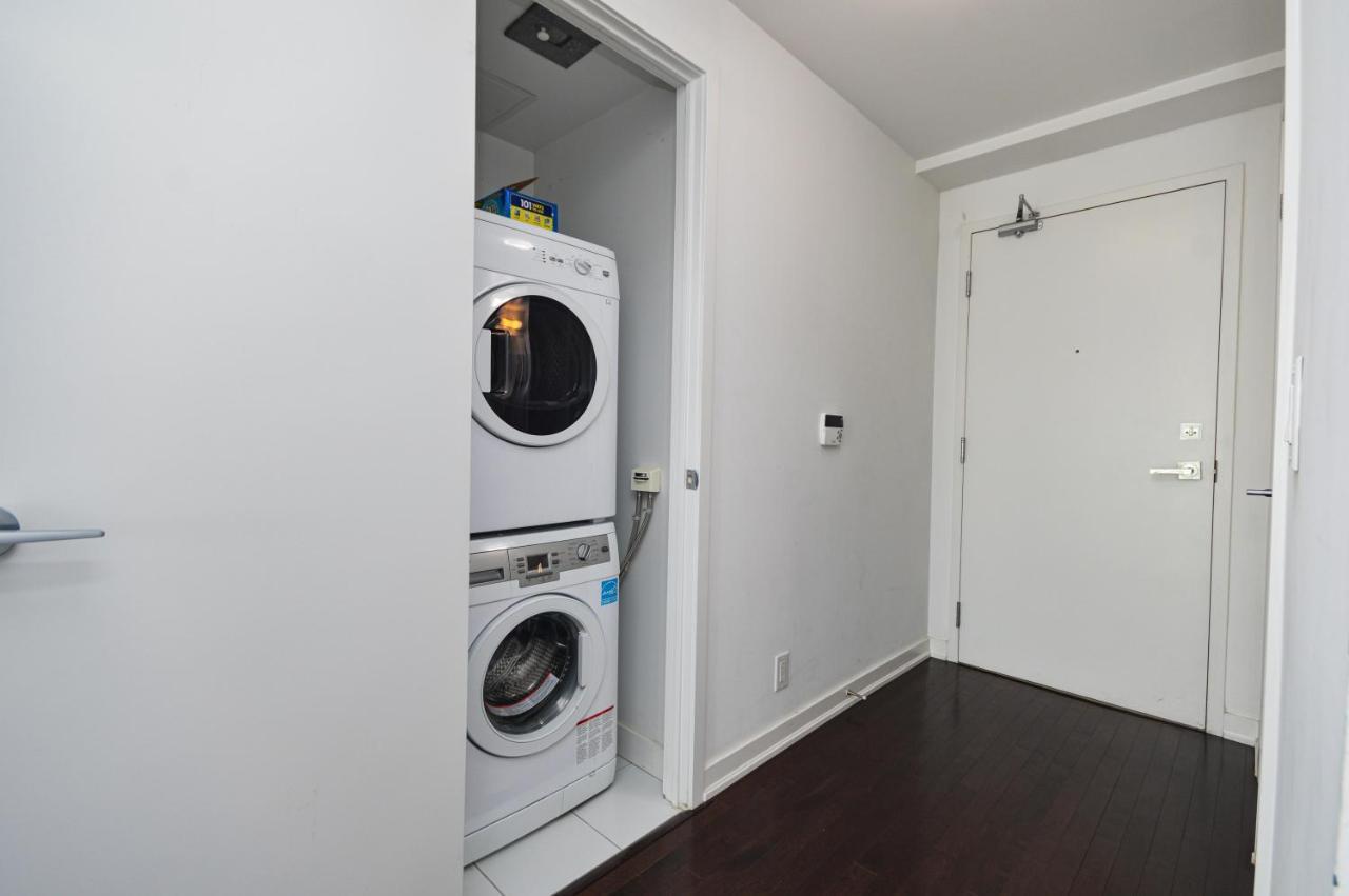 Downtown Toronto Condo Near Cn Tower, Mtcc, Rogers Center , Union Station Buitenkant foto
