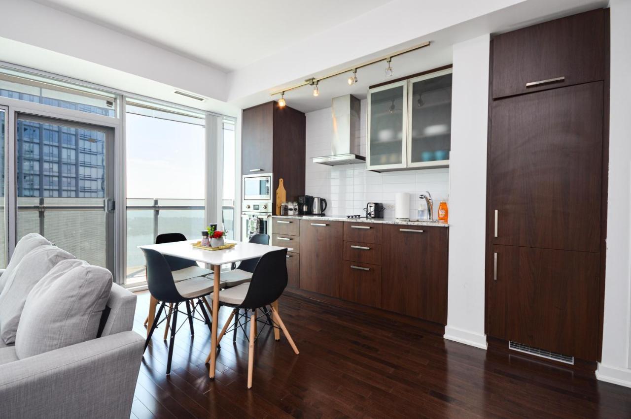 Downtown Toronto Condo Near Cn Tower, Mtcc, Rogers Center , Union Station Buitenkant foto
