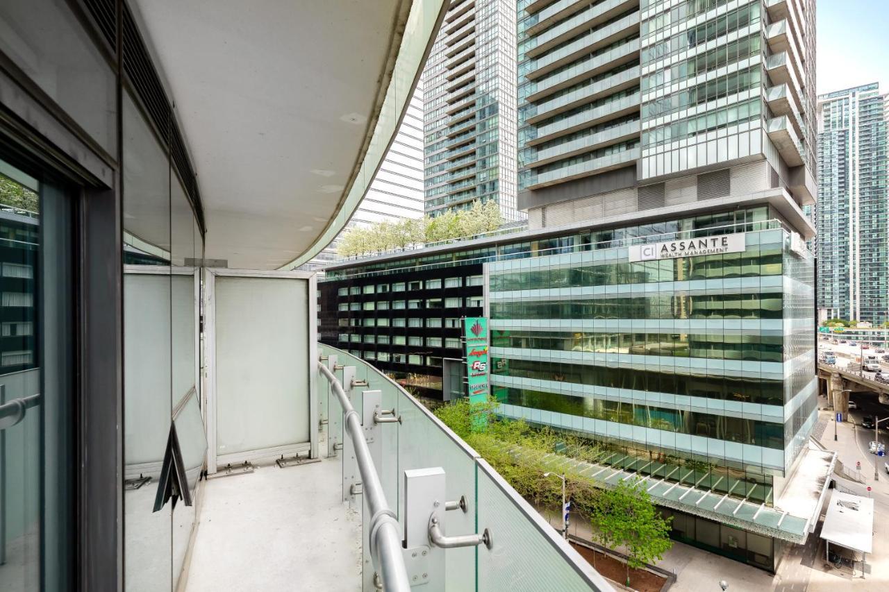 Downtown Toronto Condo Near Cn Tower, Mtcc, Rogers Center , Union Station Buitenkant foto