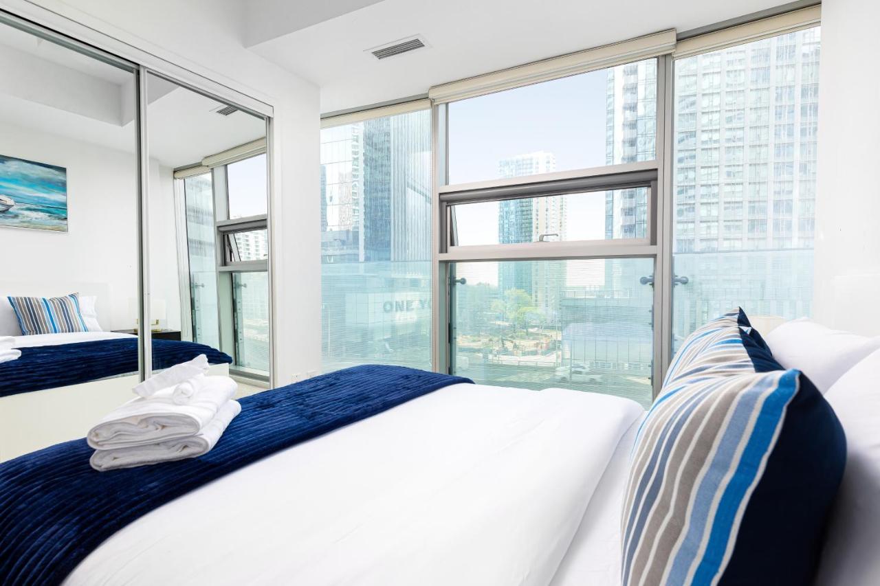 Downtown Toronto Condo Near Cn Tower, Mtcc, Rogers Center , Union Station Buitenkant foto