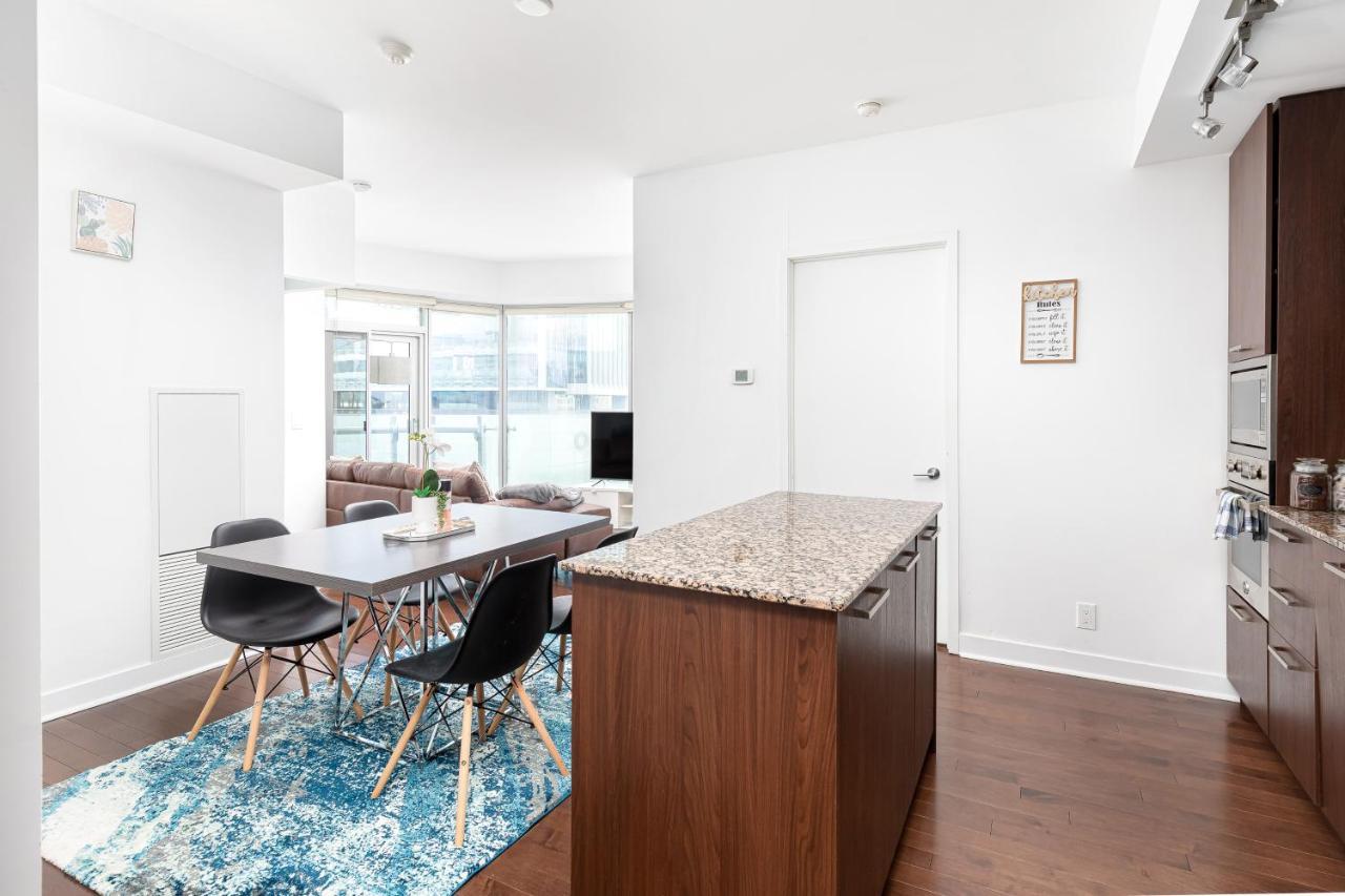 Downtown Toronto Condo Near Cn Tower, Mtcc, Rogers Center , Union Station Buitenkant foto
