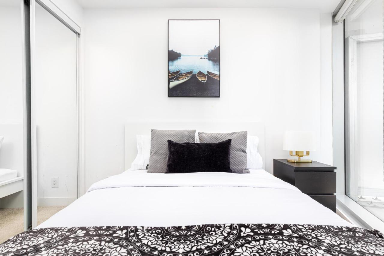 Downtown Toronto Condo Near Cn Tower, Mtcc, Rogers Center , Union Station Buitenkant foto