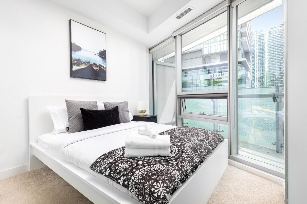 Downtown Toronto Condo Near Cn Tower, Mtcc, Rogers Center , Union Station Buitenkant foto